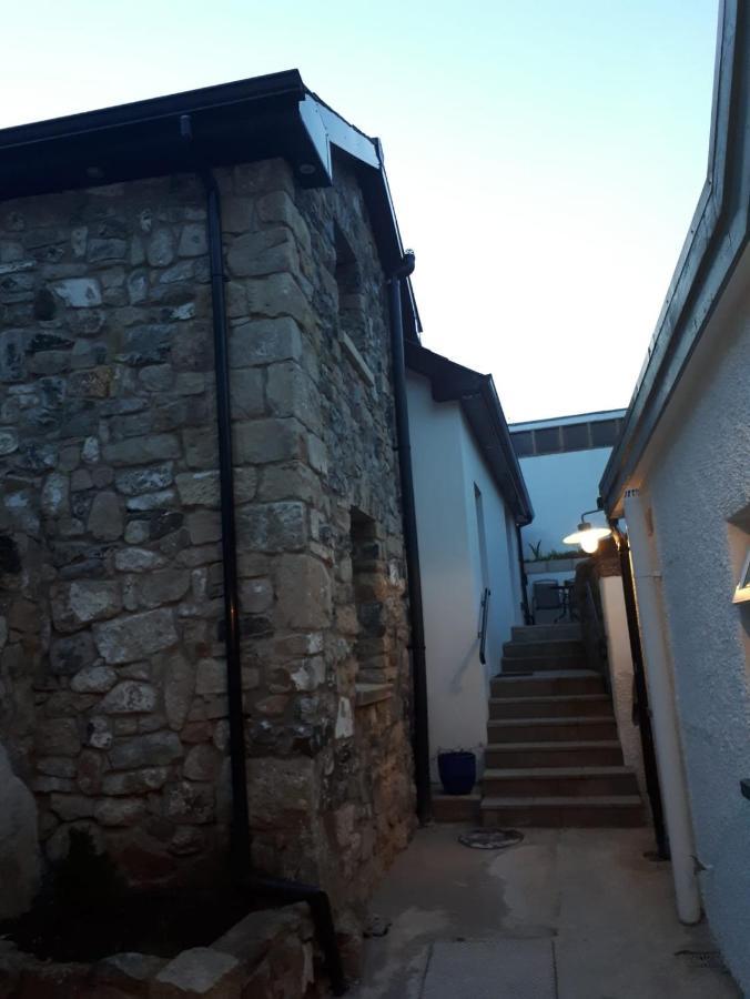 The Stonehouse, In The Heart Of 巴利卡斯尔 外观 照片
